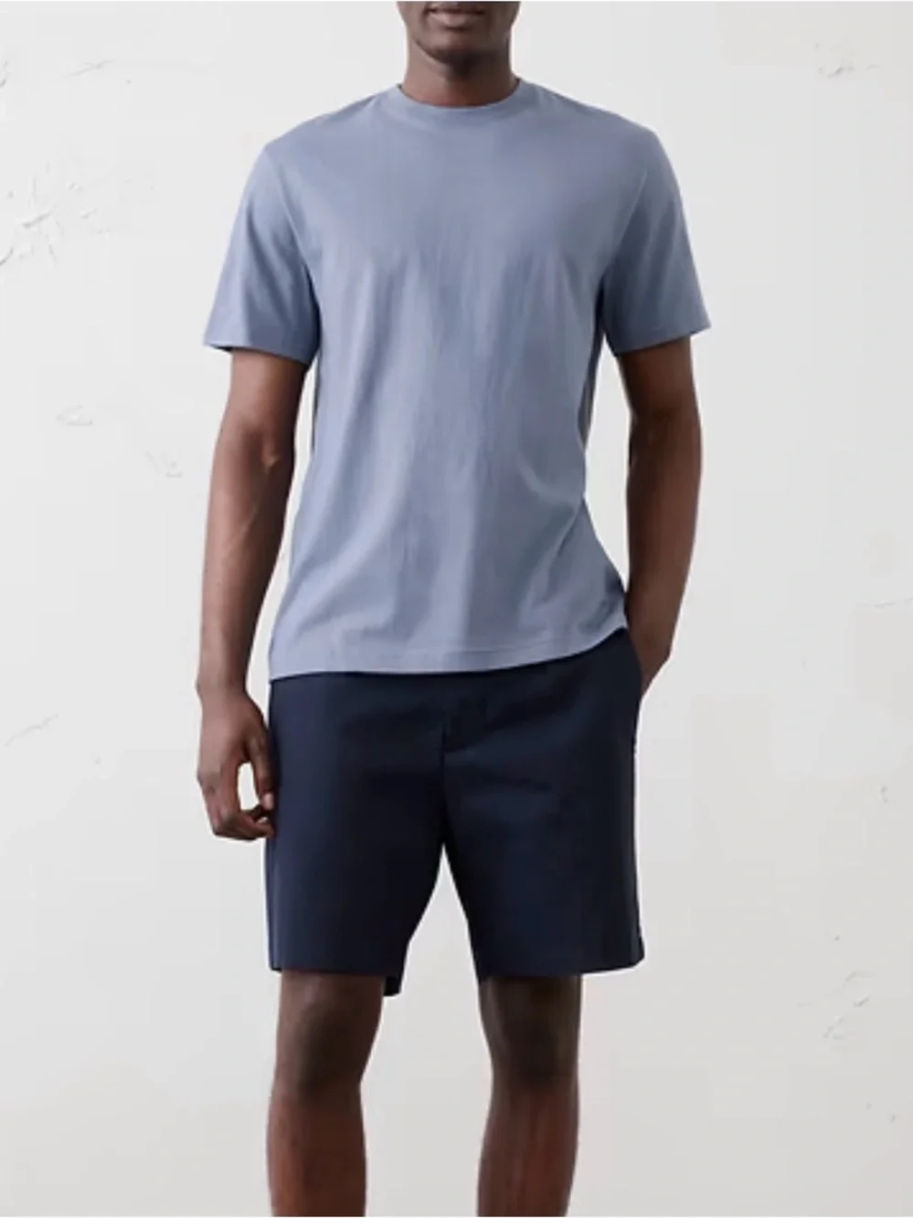 Banana Republic Men's Light Blue Crewneck Short Sleeve Tee